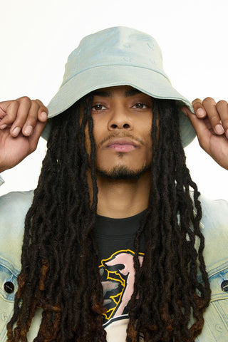 PHEELINGS MENDING HEARTS EMBOSSED BUCKET HAT (LIGHT BLUE/SAND)