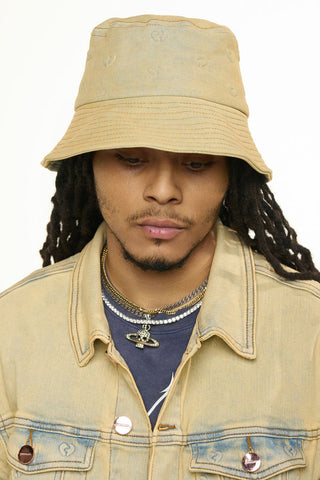 PHEELINGS MENDING HEARTS EMBOSSED BUCKET HAT (SAND/LIGHT BLUE)