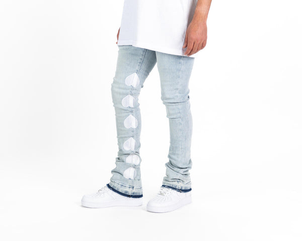 Pheelings CONNECTING SOULS FLARE STACK DENIM-EMBROIDERY (LIGHT BLUE)