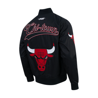 Pro Standard Chicago Bulls Living Large M Twill Jacket (Black)