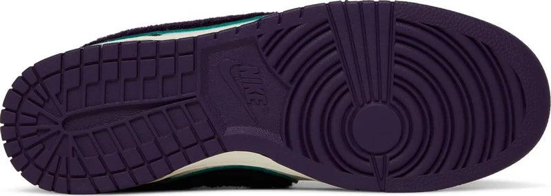 Nike Dunk Low Chenille Swoosh (Grand Purple)